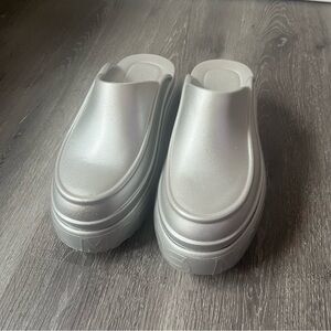 Marc Jacobs x Melissa silver mules size Women’s 38